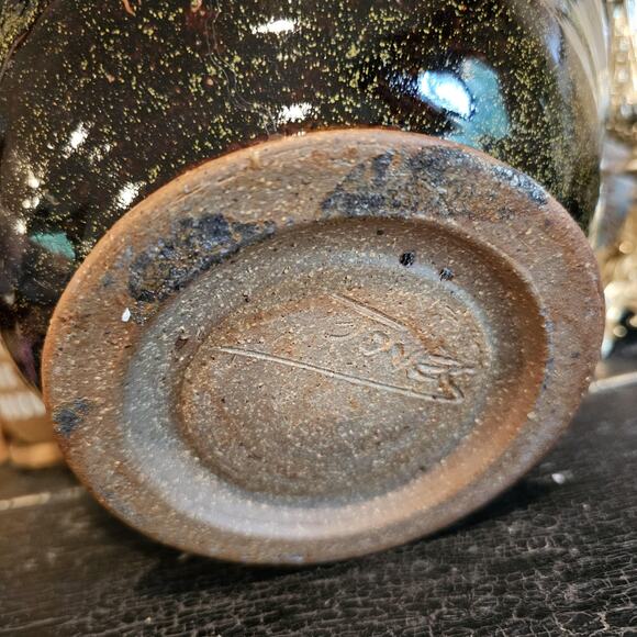 Hand Thrown Pottery Serving Bowl 2.5 Quart - Picture 3 of 6